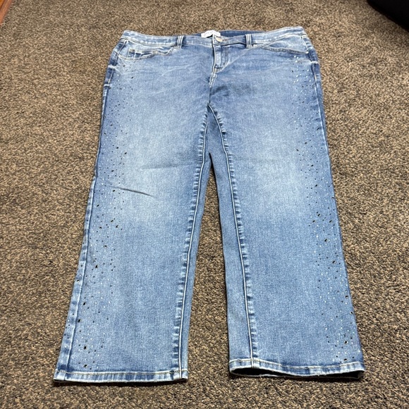 Lane Bryant Mid Rise Signature Fit Straight 18 Jeans Plus 18W Like New Bling - Picture 5 of 10